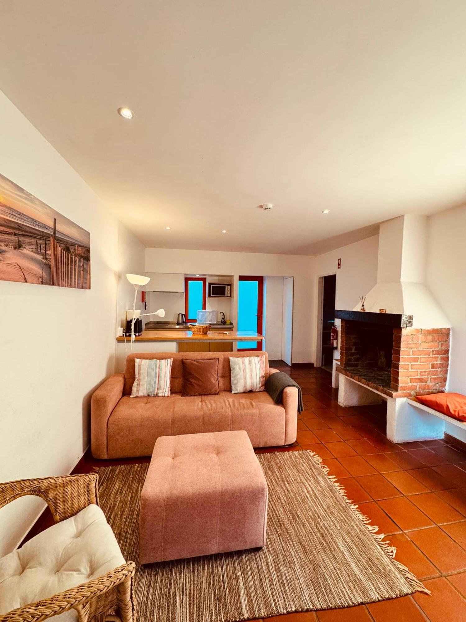 Aldeamento Turistico Do Camarido, Nature & Beach Resort Каминья Номер фото