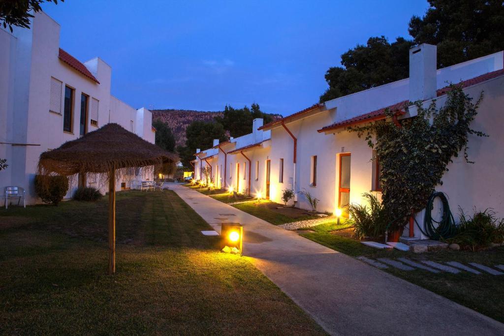 Aldeamento Turistico Do Camarido, Nature & Beach Resort Каминья Экстерьер фото